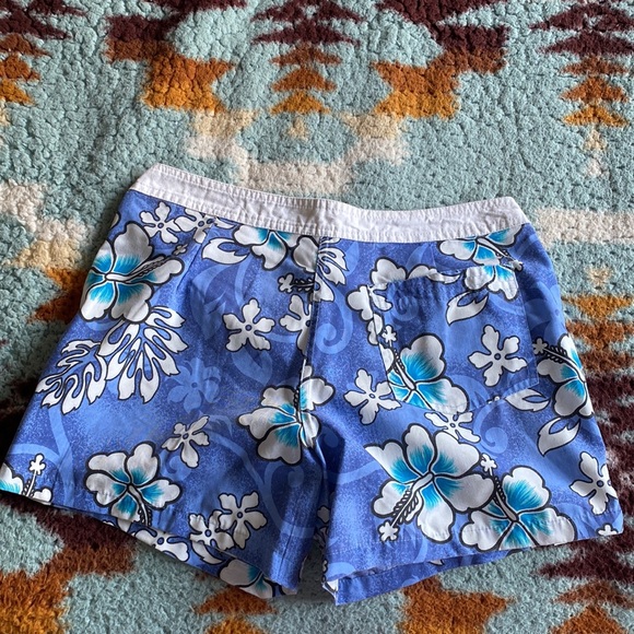 Island imports vintage beach shorts - Picture 3 of 3